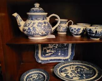 Churchhill England Willow