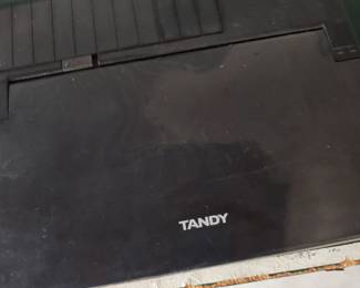 VINTAG E Tandy 1500 HD Lap top computer DeskMate