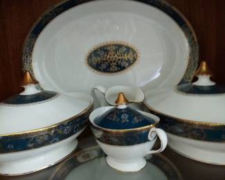 12 Place setting dishes Yamasen Gold Collection 80 total pieces 24k gold plated