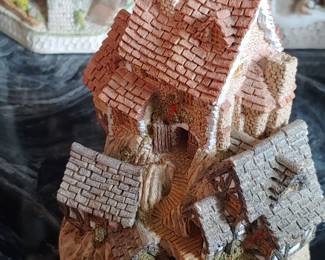 British collection: David Winter: House on Top 1982