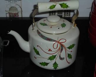 Christmas tea kettle