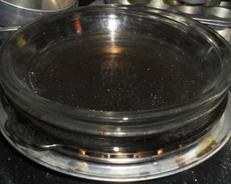Pyrex pie plates