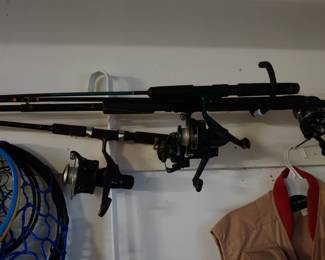 4 Fishing rods & reels