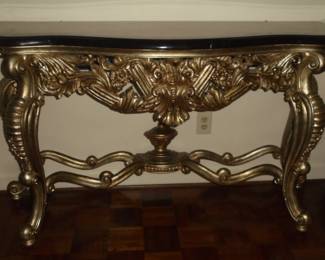 Grand entry table