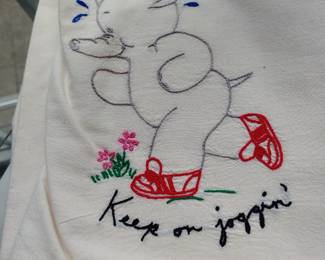 20-25 vintage embroidered dish towels