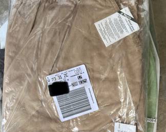 NEW LADIES PANTS SIZE L, XL, AND 1X