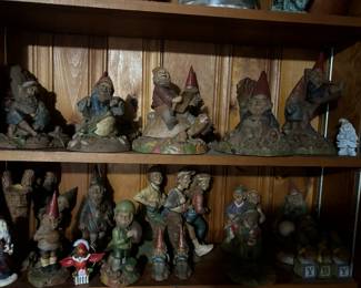 TOM CLARK GNOMES