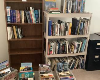 Large selection of coffee table books. Over thirty just on history, architecture and geography of Chicago, history books, sports books and fun reading books.