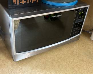 Nice stainless microwave