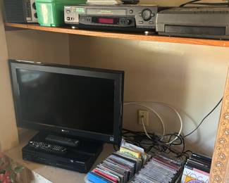 Cd's, vcr, tv