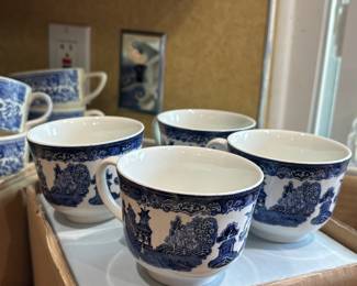 Blue Willow tea cups