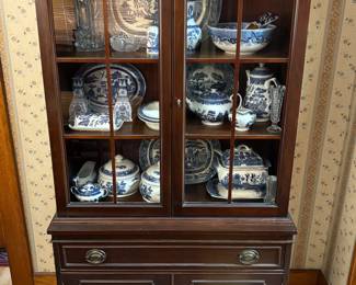 Very nice petite china cabinet 