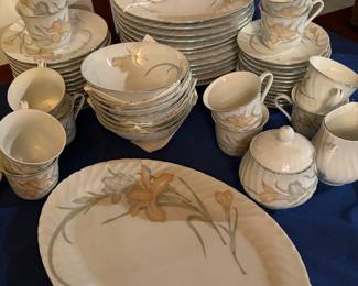 Vintage "H" Service for 12 59 pc