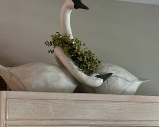 Entwined Neck Swans.