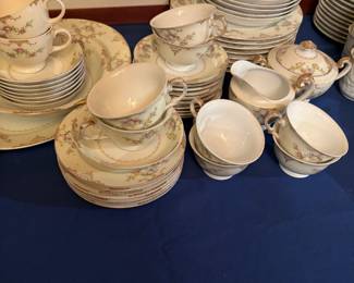 Merito Hand Painted China - Japan Service for 8 57 pcs