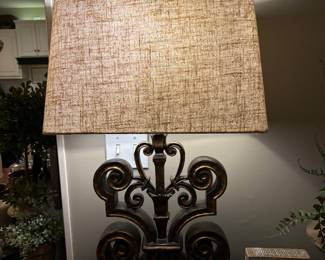 Stylish Fluer De Lis Lamp with Shade