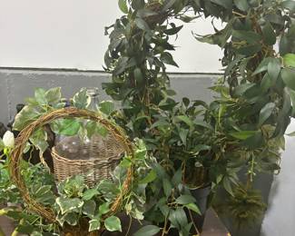 Beautiful folage ad arrangements