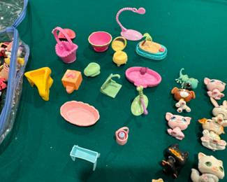 Littlest Pet Shop pets 