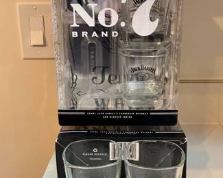 Jack Daniels brand, Tennessee whiskey bar glasses