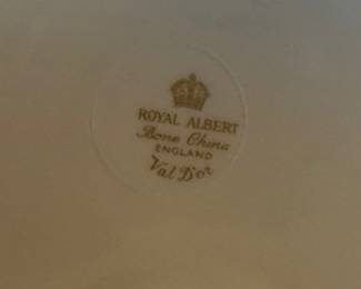 Royal Albert bone China made in England 🏴󠁧󠁢󠁥󠁮󠁧󠁿 Val D’or