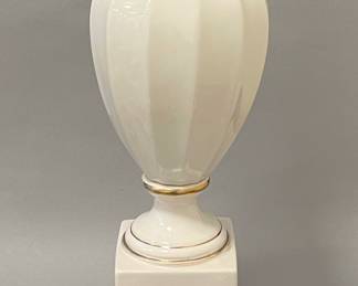 Vintage Neoclassical Ceramic Lamp