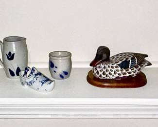 Collectible decor, bookends, pottery creamer, cup, Delft shoes