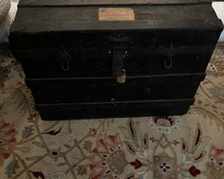 ANTIQUE TRUNK