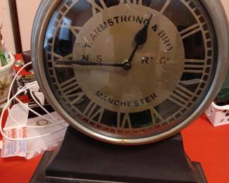 Decorative Accent Clock