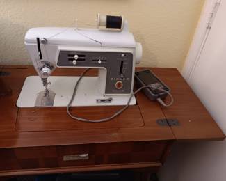 Singer Sewing Machine