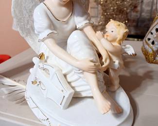 VINTAGE PORCELAIN