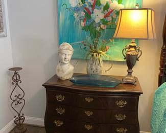 Great bedside dresser.