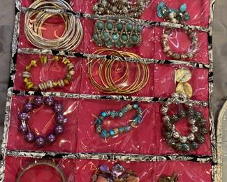 It's time to start thinking about your autumn and winter accessorizing.