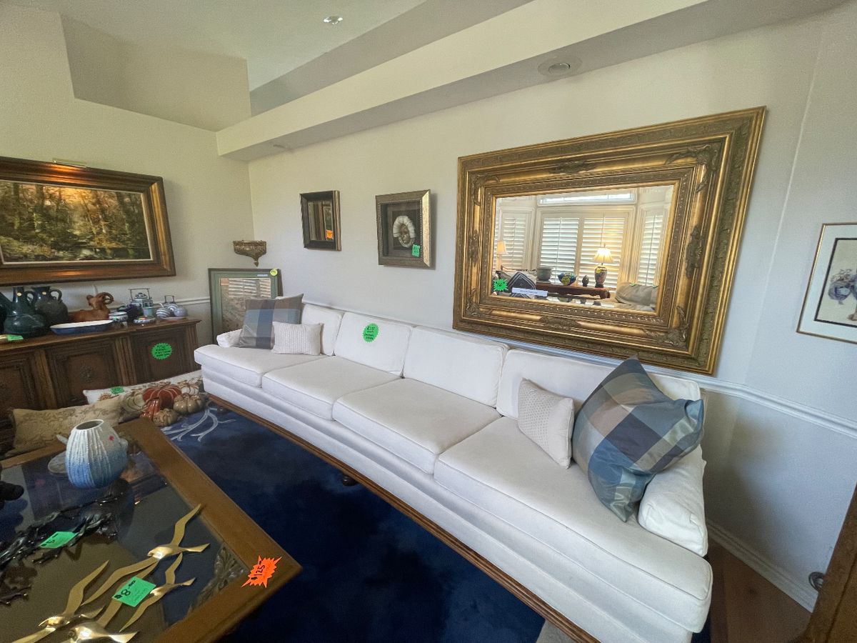 Great room furniture and table