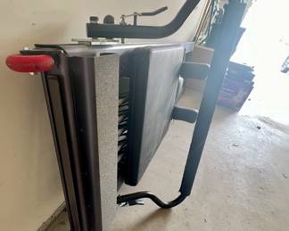 Pilates Reformer barely used 500$