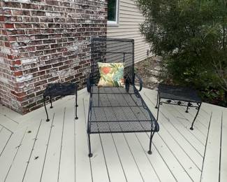 Woodard patio furniture. One large table. Six chairs. One lounge chair. Two nesting tables 700$