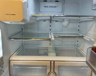 samsung refrigerator inside doors and shelves and drawers
