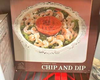 fine silverplate sheridan 12 3/4" diamter chip and dip platter plate