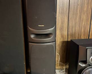 Technics Speakers