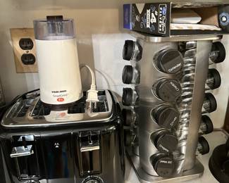 black and decker toaster, black and decker coffee grinder