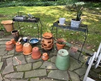 Lots of outdoor pots 