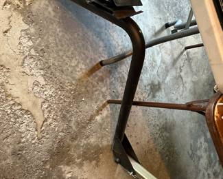 Bike carrier for vehicle 