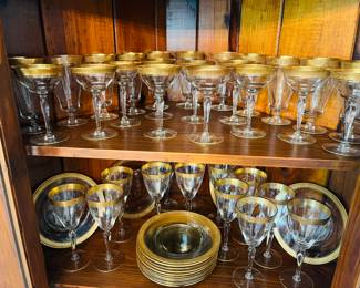 Gilt rimmed crystal set