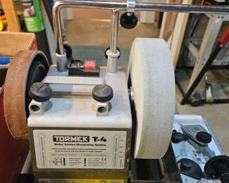 Tormek T-4 water cooled sharpening system 