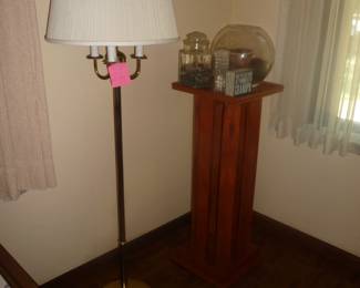 tall fern stand / floor lamp