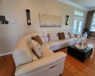 Natuzzi Leather Sectional 