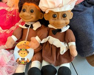 Vintage pilgrim trolls