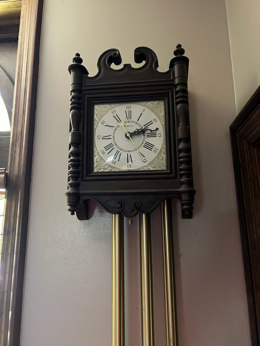 Wall clock with chimes