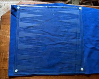 Clear and frosted glass backgammon set