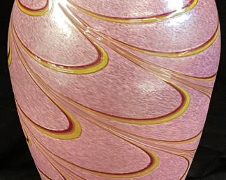 ART GLASS VASE, 9 H & 6 W