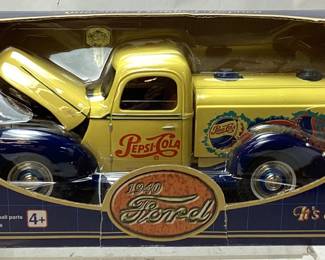 PEPSI-COLA 1940 FORD DIE CAST BANK